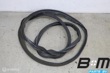 Achterkleprubber Audi A4 8K Avant 8K9827705B beschikbaar voor biedingen
