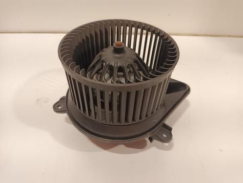 KACHEL VENTILATORMOTOR Renault Trafic New (FL), Auto-onderdelen, Airco en Verwarming, Renault, Gebruikt