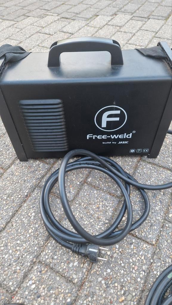 TIG180P Free-Weld Inverter Welder, Doe-het-zelf en Bouw, Gereedschap | Lasapparaten, Inverter, Ophalen