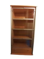Houten vitrinekast met glazen deuren en opberglade, Huis en Inrichting, Ophalen, Gebruikt, 50 tot 100 cm, 150 tot 200 cm