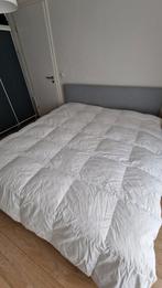 Couette plumes et duvet de canard 260*240, Ophalen, Zo goed als nieuw