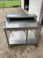 Inox werktafel, Ophalen