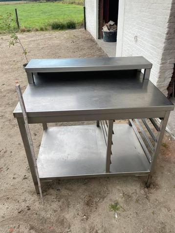 Inox werktafel beschikbaar voor biedingen