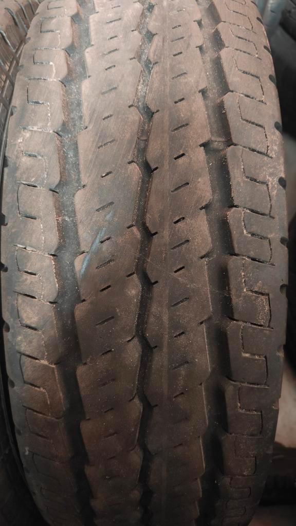 225/75r16c continental 60€ per stuk met plaatsen 22575r16c c, Auto diversen, Autosport-onderdelen, Zo goed als nieuw, Ophalen of Verzenden