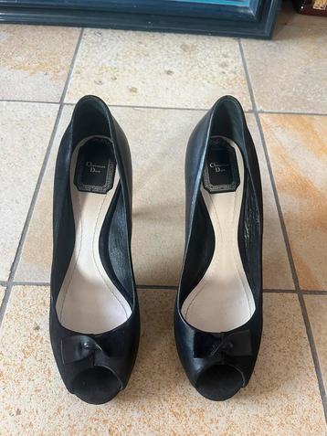 Escarpins Christian Dior beschikbaar voor biedingen