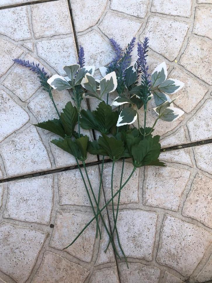 6 lavendel kunstbloemen, Huis en Inrichting, Woonaccessoires | Kunstplanten en Kunstbloemen, Gebruikt, Binnen, Buiten, Ophalen of Verzenden