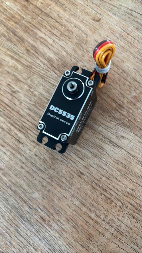 Nieuwe waterproof digital servo, Hobby en Vrije tijd, Modelbouw | Radiografisch | Auto's, Nieuw, Onderdeel, Elektro, Schaal 1:10