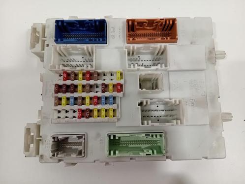 ZEKERINGKAST Ford Transit Connect (PJ2) (01-2013/-), Auto-onderdelen, Elektronica en Kabels, Ford, Gebruikt