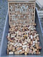 Lot de bouchons de bouteilles (Vin/Champagne) en liège, Ophalen