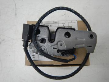 VW Tiguan 5N0 Motorkapslot  5N0823509C NIEUW beschikbaar voor biedingen