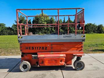 JLG 3246 es 12m schaarlift hoogwerker zeer goed!