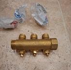 R585c/6 Collecteur avec robinet d'arrêt pour eau sanitaire, Bricolage & Construction, Chauffe-eau & Boilers, Enlèvement ou Envoi