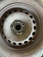4 winterbanden op velg - 195/65 R15 – Gislaved Tyres, Auto-onderdelen, Banden en Velgen, Ophalen, Gebruikt, 15 inch, Winterbanden