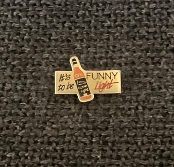 PIN - FUNNY - LIGHT - DRANK - CHARLEROI beschikbaar voor biedingen