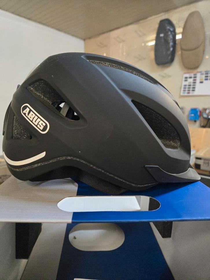 Abus Pedellec helm, Fietsen en Brommers, Fietsaccessoires | Fietshelmen, Nieuw, S, Ophalen of Verzenden