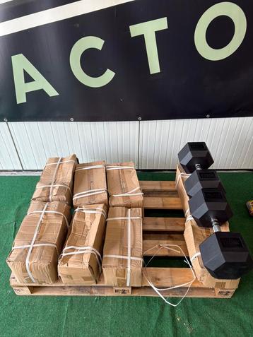 €2/kg Hex dumbells 15-47kg beschikbaar voor biedingen