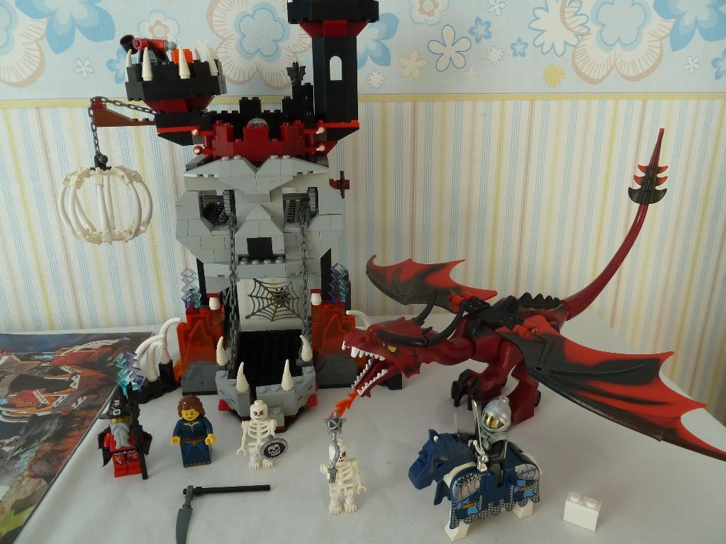 Lego Castle Fantasy Era 7093 Skeleton Tower, Kinderen en Baby's, Ophalen of Verzenden, Zo goed als nieuw, Complete set, Lego