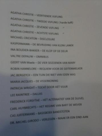 BOEKEN  beschikbaar voor biedingen