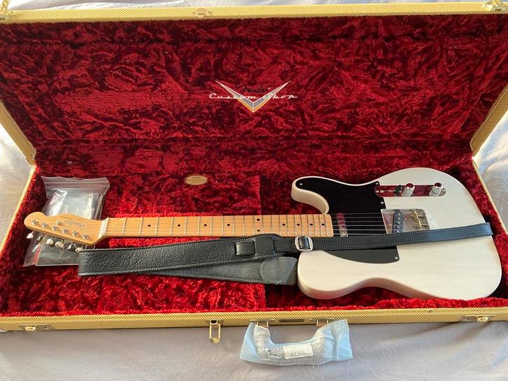 Fender custom shop NOS 52 reissue telecaster, Muziek en Instrumenten, Snaarinstrumenten | Gitaren | Elektrisch, Gebruikt, Solid body