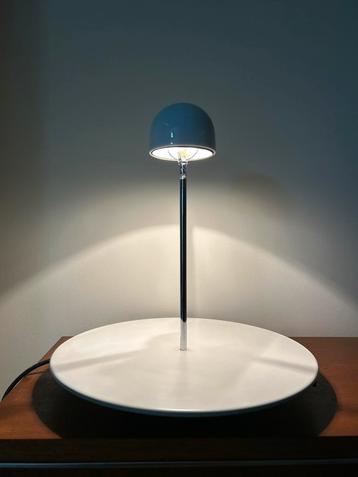 Nemea Tafellamp–Magistretti voor Artemide–80s Italian Design beschikbaar voor biedingen