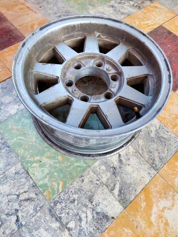 4 velgen met 2 banden 6x 139.7  31/10.5r15 beschikbaar voor biedingen