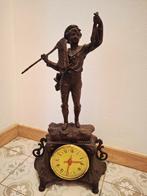 Beeld brons met klok, Antiek en Kunst, Ophalen