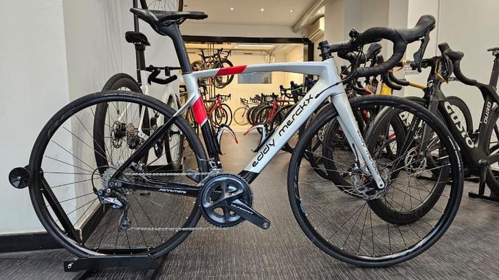 racefiets eddy merckx sanremo 76 disc ultegra *powermeter*, Hobby en Vrije tijd, Overige Hobby en Vrije tijd, Zo goed als nieuw