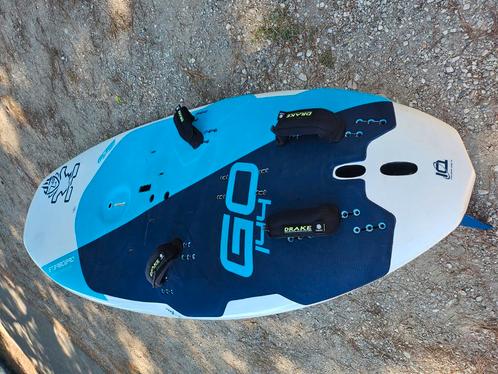 Starboard Go 144 liter inclusief vinnen en board bag, Watersport en Boten, Windsurfen, Gebruikt, Plank, Minder dan 250 cm, Met vin(nen)