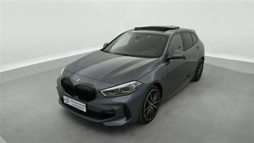 BMW 1 Serie 118 118i Pack M *NAVI COCKPIT/FULL LED/T.PANO/PD beschikbaar voor biedingen