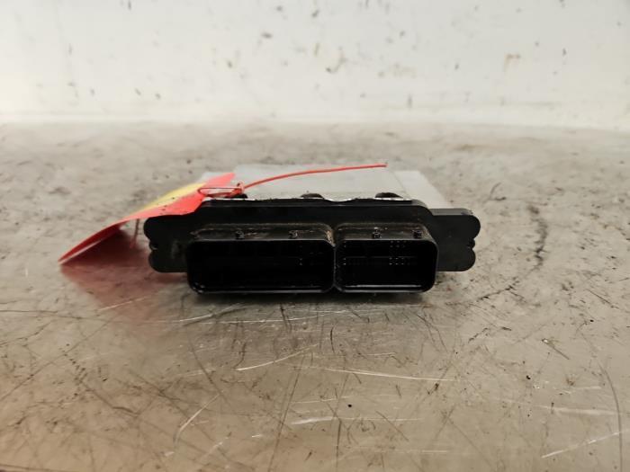 Ordinateur gestion moteur d'un Volkswagen Golf, Autos : Pièces & Accessoires, Électronique & Câbles, Volkswagen, Utilisé, 3 mois de garantie