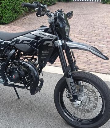 Sherco SM RS 2024 met slechts 370km beschikbaar voor biedingen