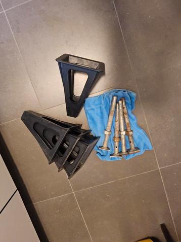 Kunststof steunen Fiamma beschikbaar voor biedingen