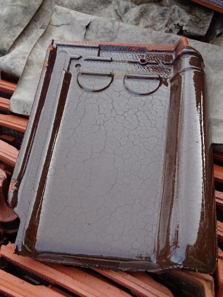 Dakpannen Pottelberg bruin geglazuurde stormpannen type 44, Antiek en Kunst, Curiosa en Brocante, Ophalen