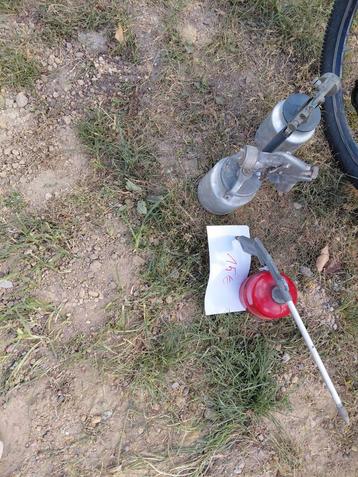 Spuitpistolen 10 euro voor de 3 stuks beschikbaar voor biedingen