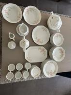 Porcelain service, Antiek en Kunst, Antiek | Porselein, Ophalen