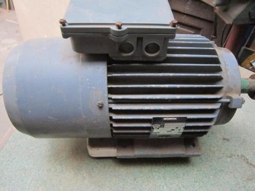 3 fazen motor met rem, Doe-het-zelf en Bouw, Motoren, Gebruikt, Elektromotor, Minder dan 1400 rpm, Ophalen of Verzenden