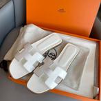 Slippers Hermes, Slippers, Wit, Ophalen of Verzenden, Zo goed als nieuw
