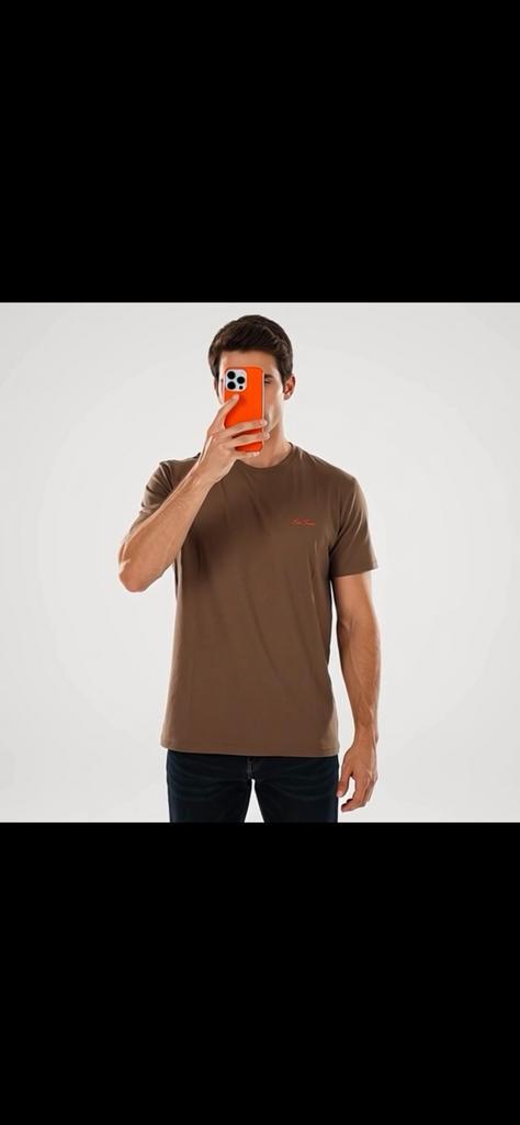 Loro piana t-shirt niew maat Large geweldige aanbieding, Kleding | Heren, Overige Herenkleding, Zo goed als nieuw, Verzenden