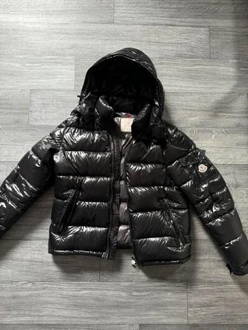 Moncler Maya taille 2, Kleding | Heren, Jassen | Winter, Ophalen of Verzenden, Zo goed als nieuw