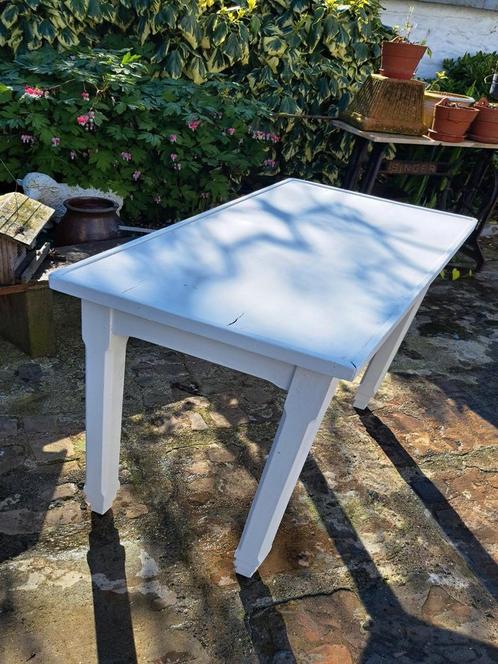 Oude kleine tafel, bureau, Schabby chic, Antiek en Kunst, Antiek | Meubels | Tafels, Ophalen