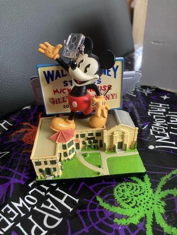 Nieuw Disney ornament - walt Disney Studios - Mickey Mouse beschikbaar voor biedingen