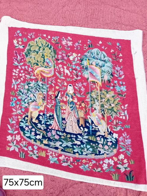 geborduurde stoffering 75x75cm, Antiek en Kunst, Antiek | Tapijten, Tafelkleden en Textiel, Ophalen of Verzenden