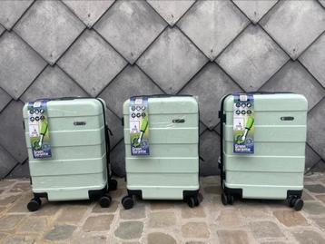 Set van 3 nieuwe handbagagekoffers  beschikbaar voor biedingen