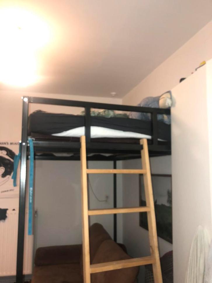 twijfelaar hoogslaper 140x200 (ideaal voor kot), Huis en Inrichting, Slaapkamer | Stapelbedden en Hoogslapers, Zo goed als nieuw