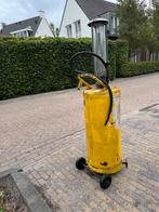 Oude 2 Takt benzine pomp, Verzamelen, Merken en Reclamevoorwerpen, Ophalen, Gebruikt, Gebruiksvoorwerp