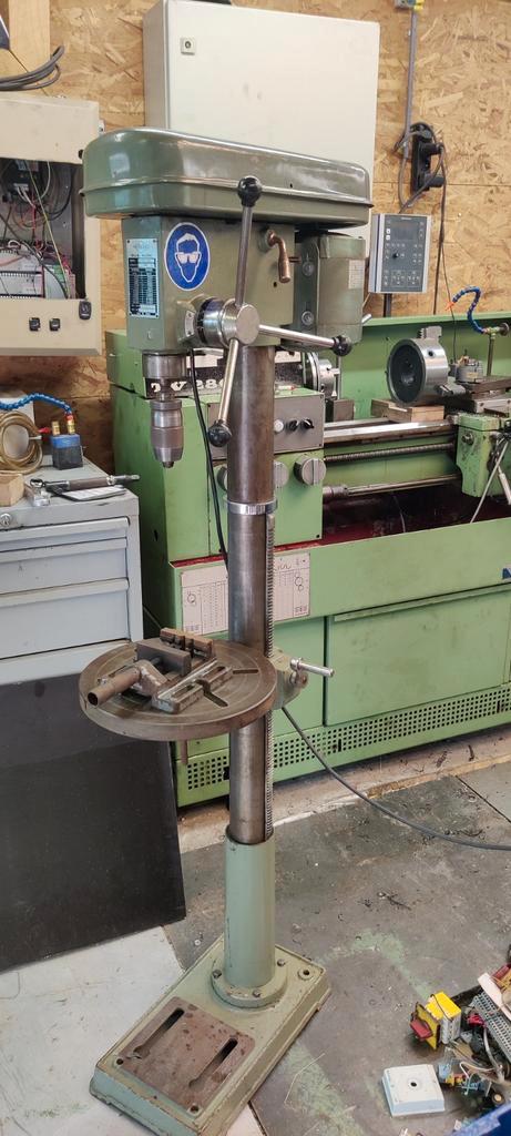 REWER kolomboormachine vloer model er Boorklem 220v, Doe-het-zelf en Bouw, Gereedschap | Boormachines, Zo goed als nieuw, Boormachine