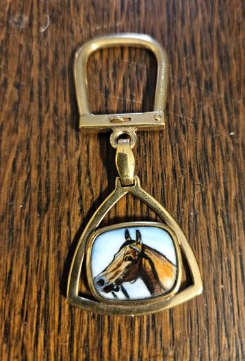 Luxe sleutelhanger met paardenhoofd. Jaren '50. Pl. Or 18 Kt beschikbaar voor biedingen