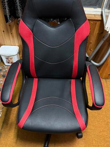 Gaming stoel nieuw, Huis en Inrichting, Bureaustoelen, Ophalen, Zo goed als nieuw