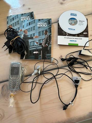 Nokia 6100 beschikbaar voor biedingen