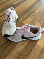 Nike sneaker, Ophalen of Verzenden, Zo goed als nieuw, Kleding, Nike